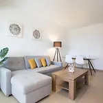 Intempo By Holuxe - 015 - 01st Floor * Μπένιντορμ